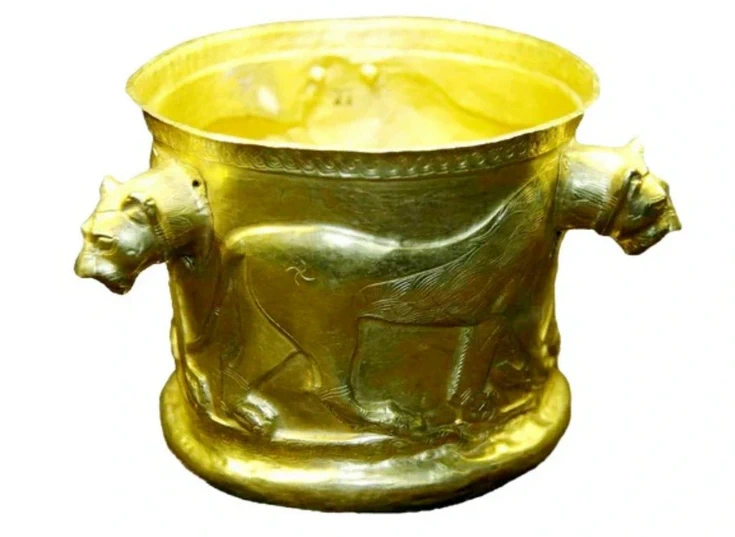 جام زرین کلاردشت - قدمت ۱۸۰۰ سال پیش از میلاد