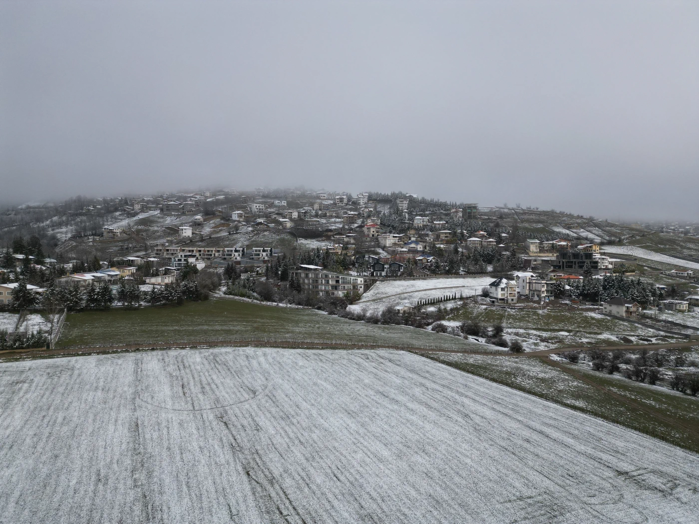 روستای طایبکلا در برف زمستان